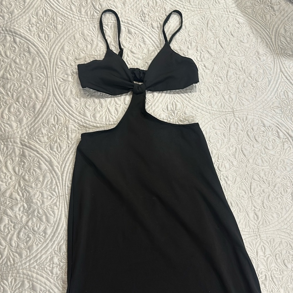 Black fitting cut out maxi dress